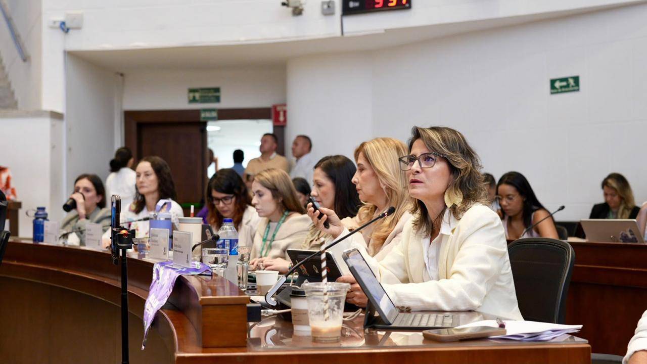 ¿Cómo beneficia a las cuidadoras el nuevo Acuerdo del Concejo?