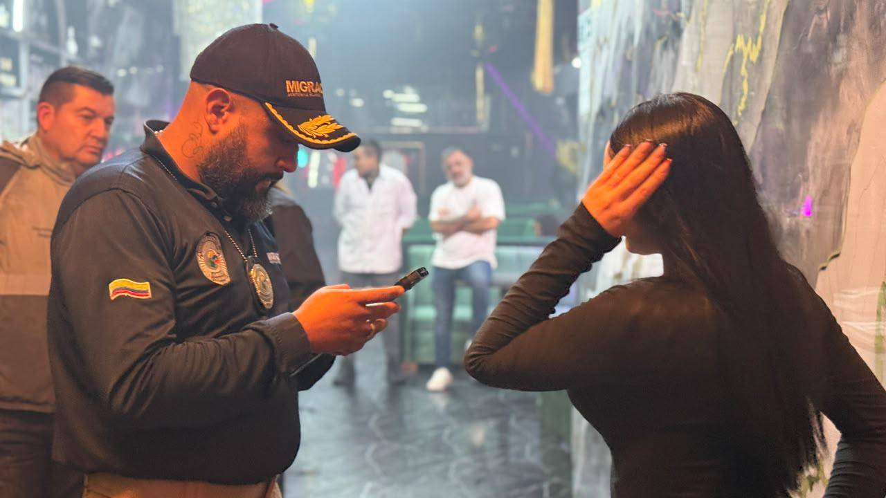 Migración Colombia se encarga de verificar la identidad de los extranjeros que visitan el parque. FOTO: ALCALDÍA DE MEDELLÍN