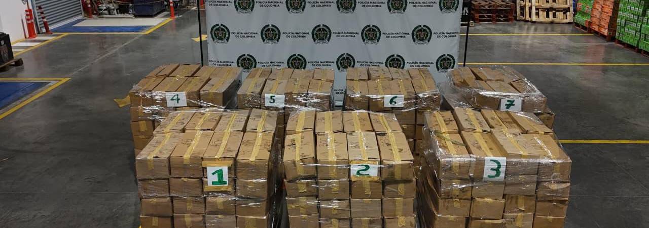 La droga fue encontrada en un contenedor que iba a salir del país. FOTO: POLICÍA NACIONAL