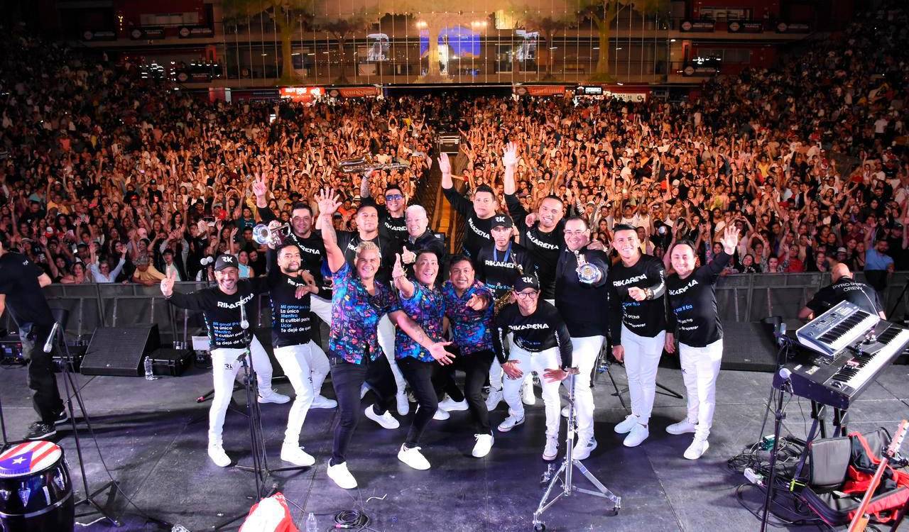 Concierto inaugural con el grupo Rikarena en el coliseo Ditaires “El Cubo”. / Foto: Cortesía