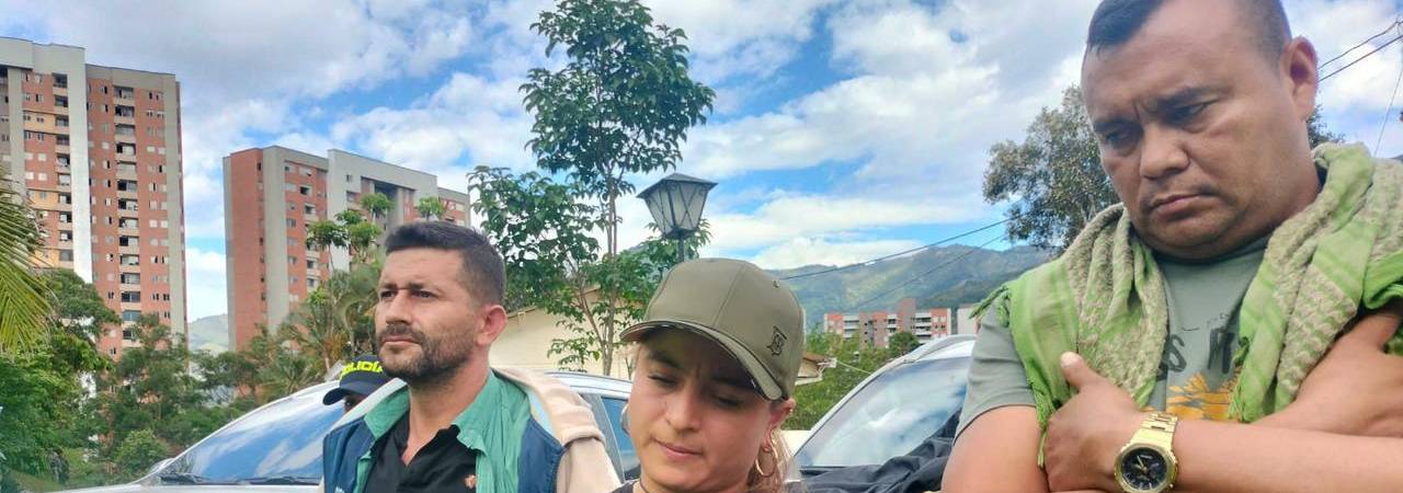 Momento de la captura de alias Calarcá (der). FOTO: GOBERNACIÓN DE ANTIOQUIA