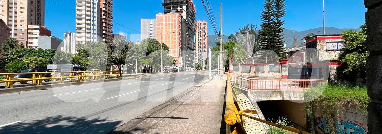 De este puente, los bomberos sacaron gravemente herida a Luz Mary Hincapié. /FOTO: ANDRÉS FELIPE OSORIO GARCÍA