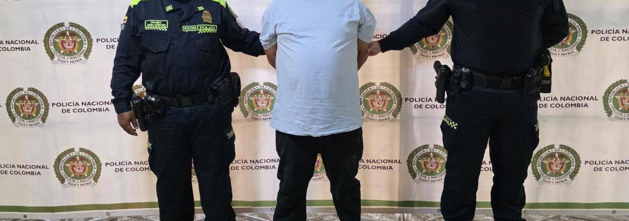 Él es alias Ronald, presunto miembro del grupo ilegal El Amarillo, con antecedentes judiciales por asesinato. FOTO: CORTESÍA POLICÍA
