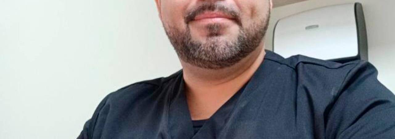 El doctor Hebert F. León.