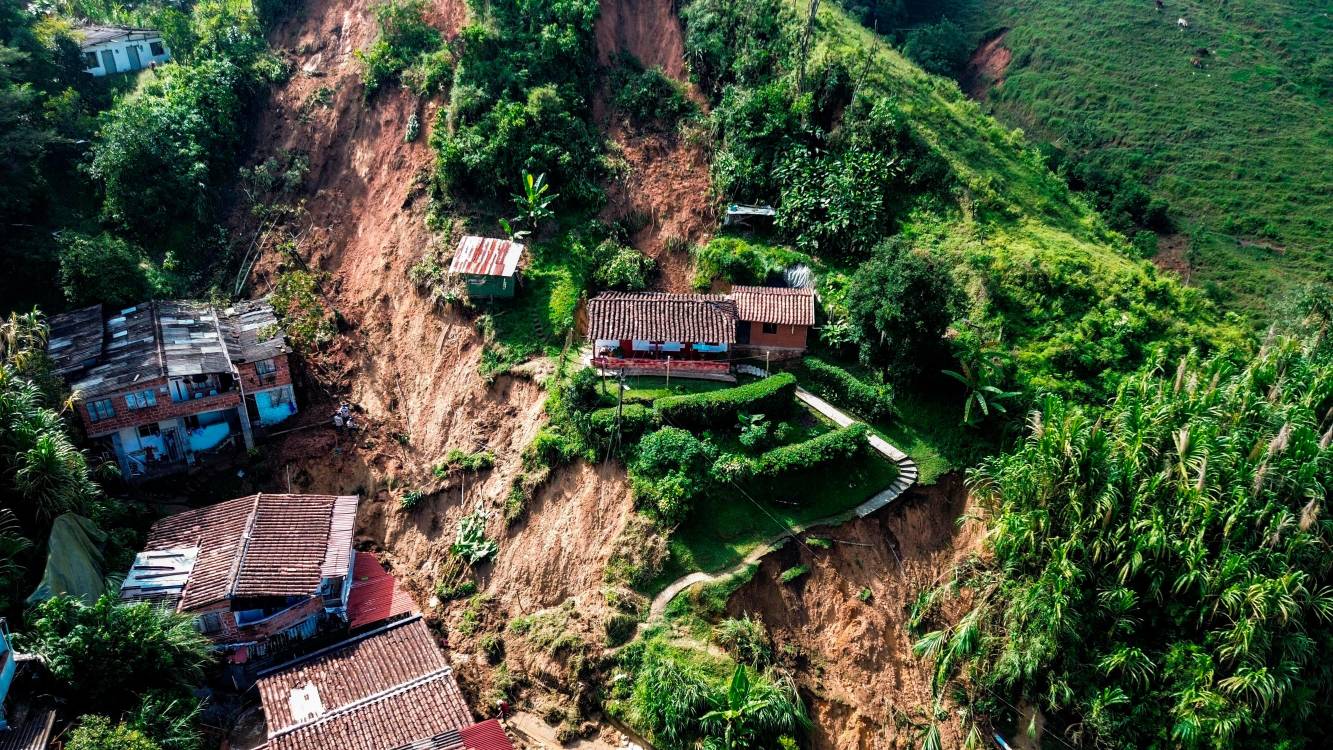 Así se veía la zona del deslizamiento en la mañana de este viernes. <b><span class=mln_small-caps_mln>/FOTO: ANDRÉS CAMILO SUÁREZ</span></b>
