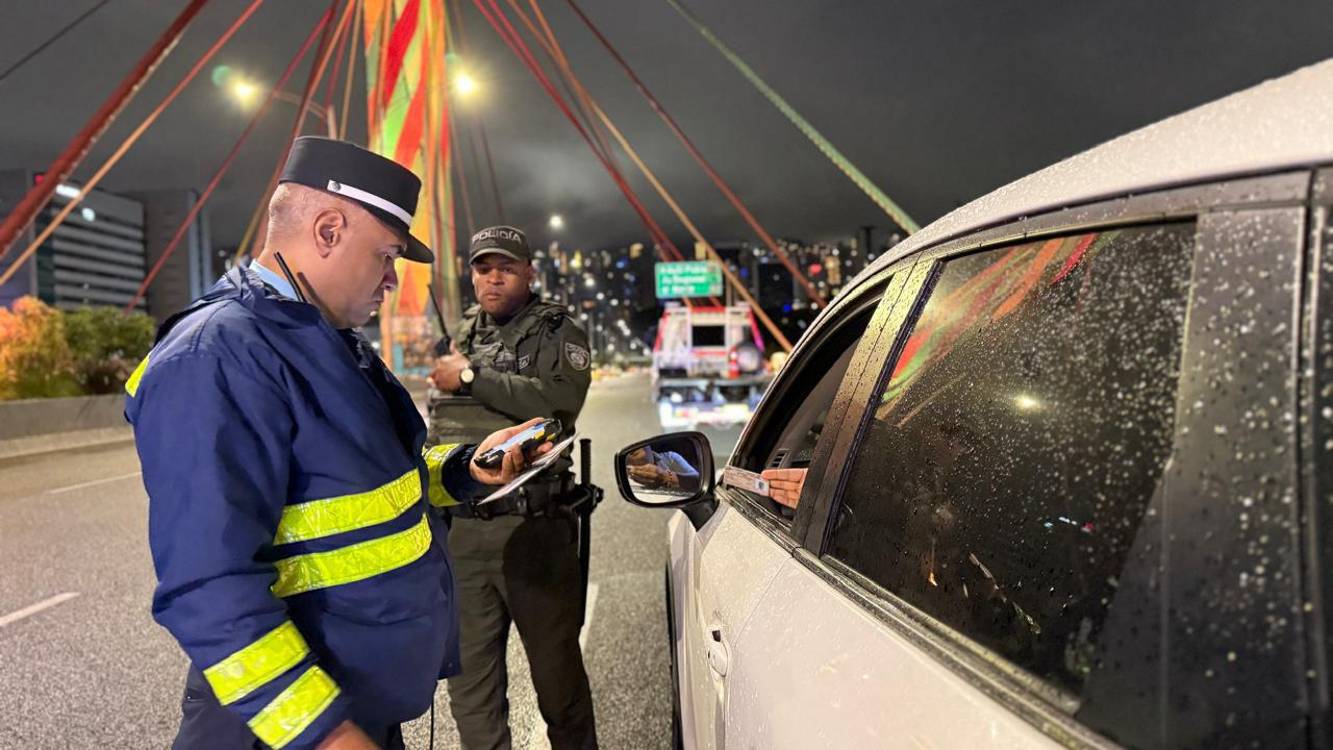 Durante todo el mes, las autoridades de tránsito estarán realizando controles en toda la ciudad. FOTO: CORTESÍA ALCALDÍA DE MEDELLÍN.
