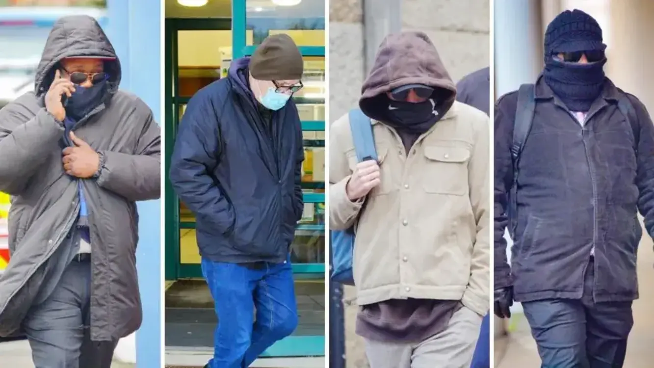 De izquierda a derecha: Norman Macksoni, Richard Wilkins, Connor Sanderson-Doyle y Mohammed Hassan. FOTOS: BBC