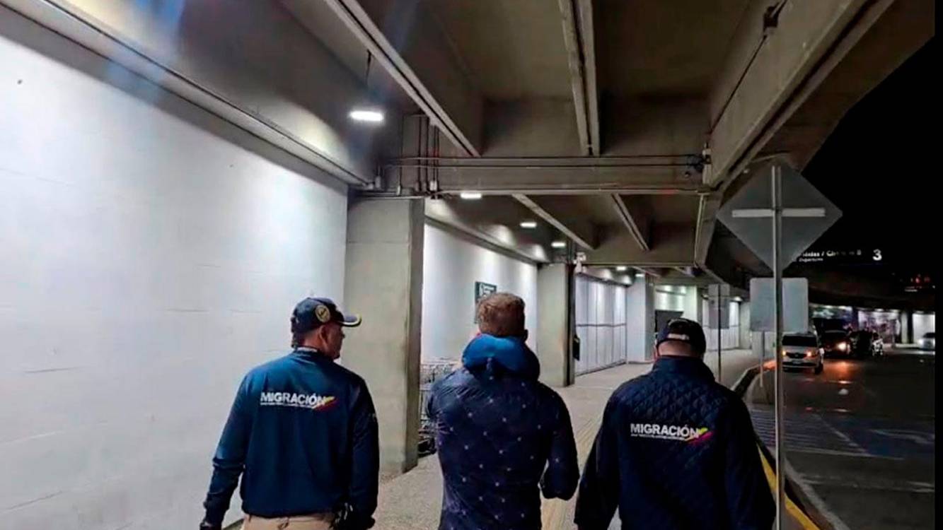 Las autoridades trataron por diferentes medios corregir el mal comportamiento de este hombre.