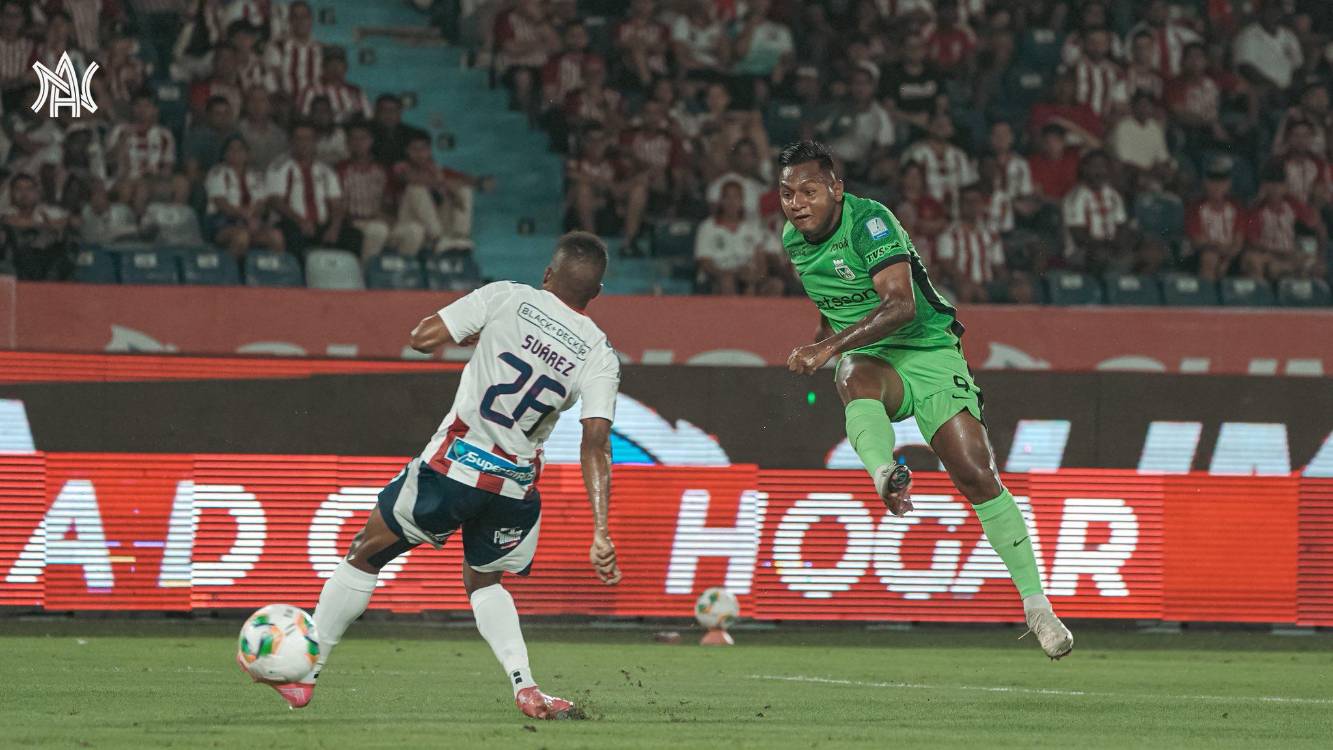 Jugada de gol de Alfredo Morelos. <b><span class=mln_small-caps_mln>/ FOTO: ATLÉTICO NACIONAL</span></b>