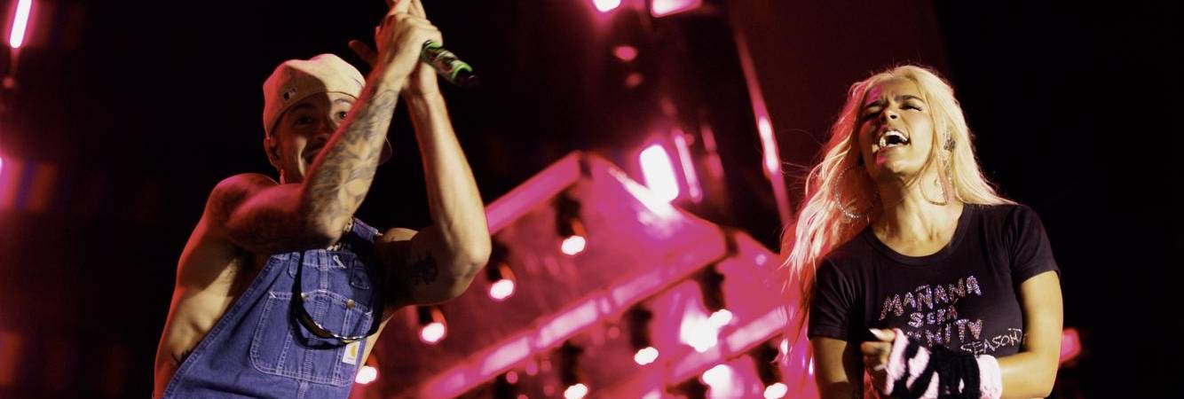 EN VIDEO: Además del baile, Feid y Karol G salieron del Atanasio agarraditos de la mano