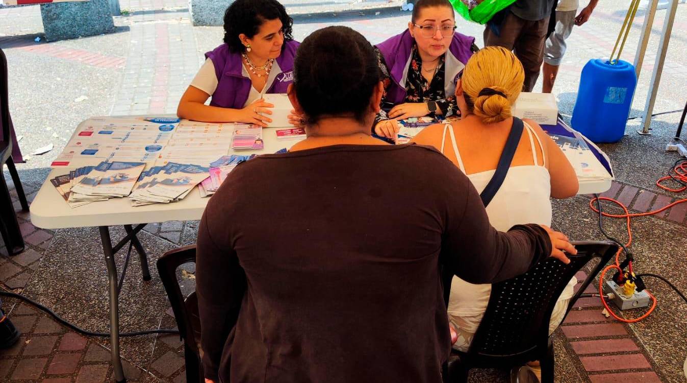 Una de las organizaciones presentes es la Corporación Espacios de Mujer, que se enfoca en brindar ayuda psicosocial a las personas víctimas de trata de personas y explotación sexual. /FOTO: ANA CRISTINA MARINO M.