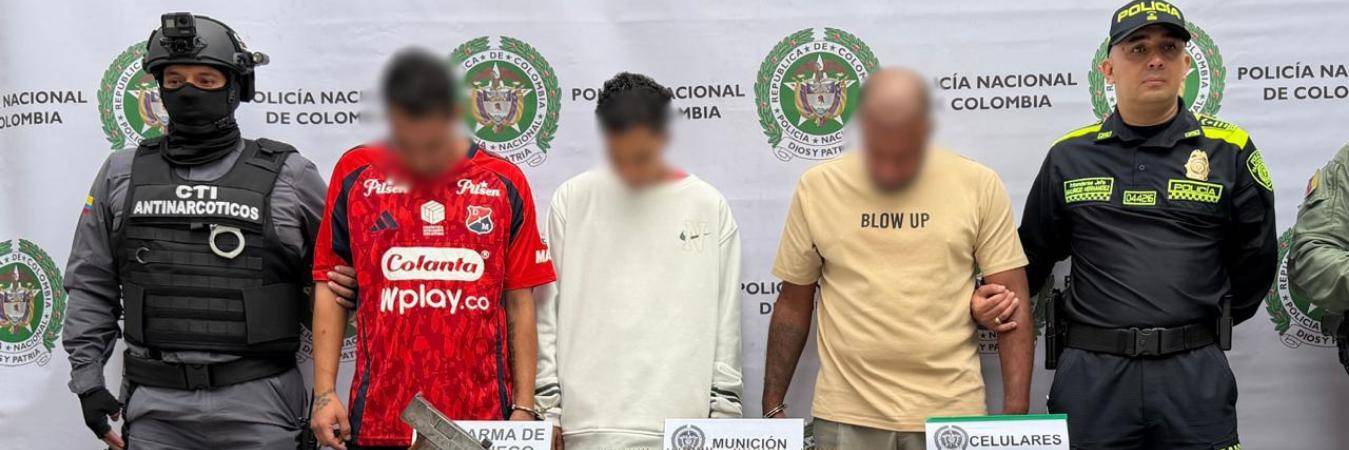 En total, fueron capturados tres presuntos integrantes del grupo delincuencial El Salado. FOTO: POLICÍA METROPOLITANA VALLE DE ABURRÁ