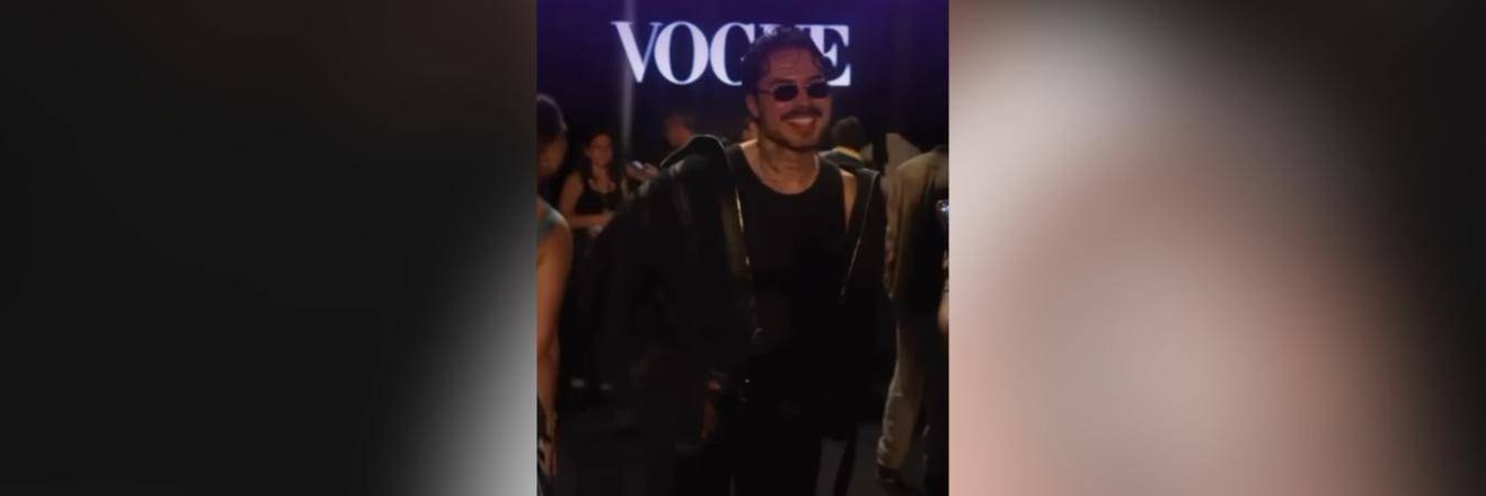 El paisa lució muy urbano, pero elegante en el evento. FOTO: @LAREDCARACOL