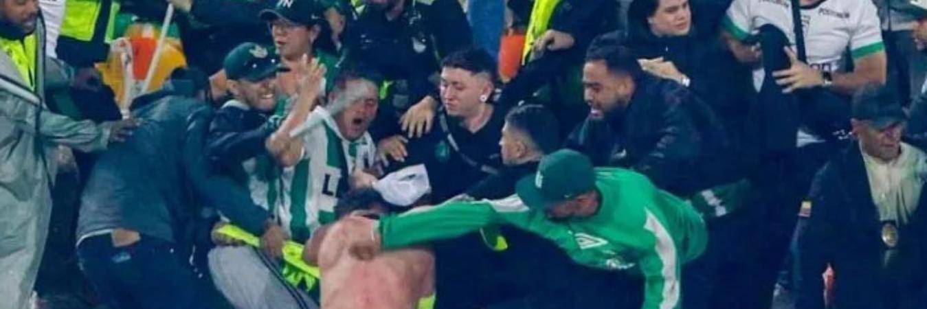 Algunas de las riñas habrían ocurrido porque ‘pillaban’ hinchas del Junior en las tribunas. FOTO: TOMADA DE X @barrabrava_net