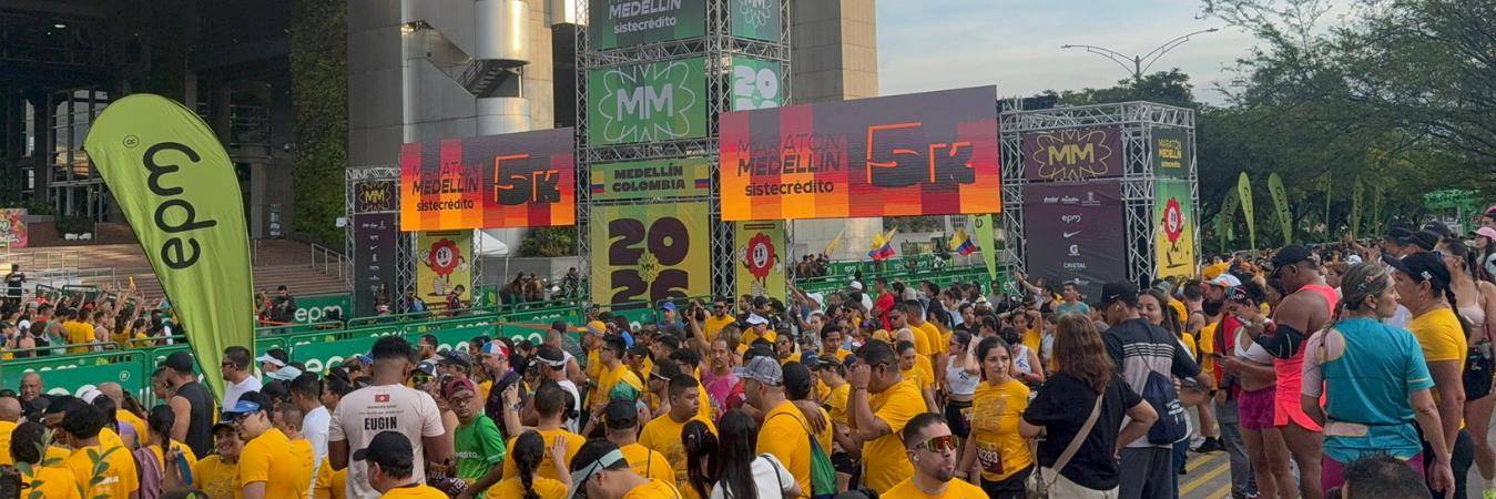 Unas 30.000 personas corrieron la Maratón Medellín 2026. FOTO: @CAVSPULSE