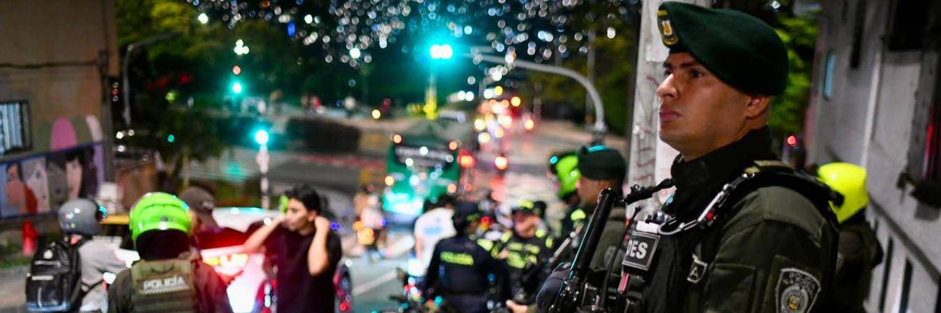 En la comuna hubo presencia de diferentes especialidades de la Policía. FOTO: POLICÍA METROPOLITANA