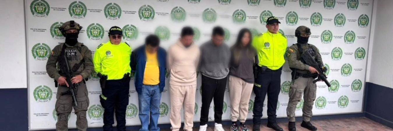 Mediante documentos académicos fraudulentos los capturados habrían obtenido visados y permisos de residencia. FOTO: @DIJINPOLICIA