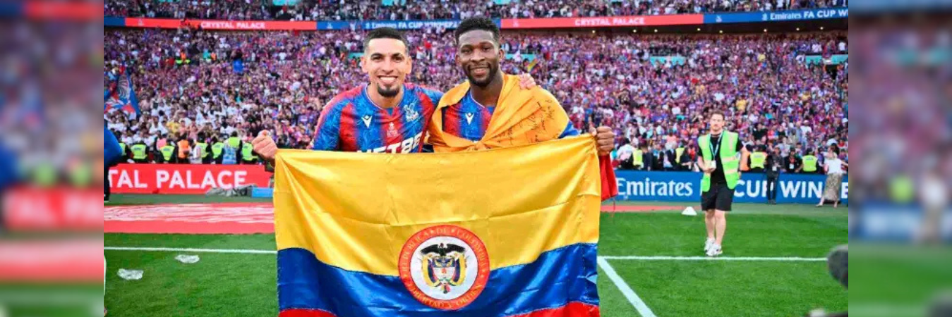 Los colombianos Daniel Muñoz (izq.) y Jéfferson Lerma (der.) disputaron el título de la Community Shield ante Liverpool. /FOTO: GETTY 