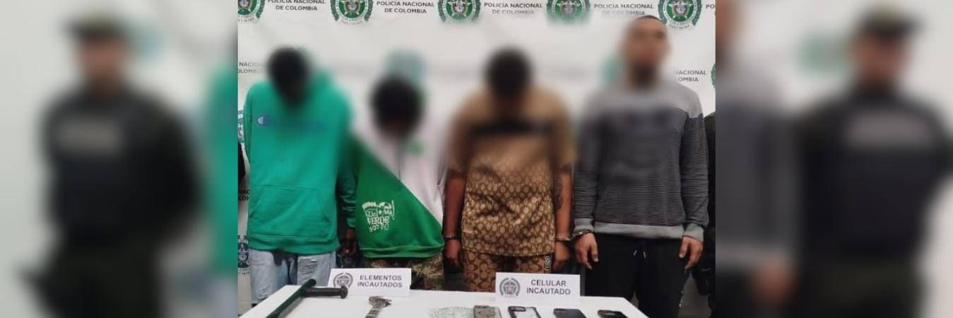 Capturados por extorsión y secuestro a un hombre en Robledo. FOTO: POLICÍA METROPOLITANA