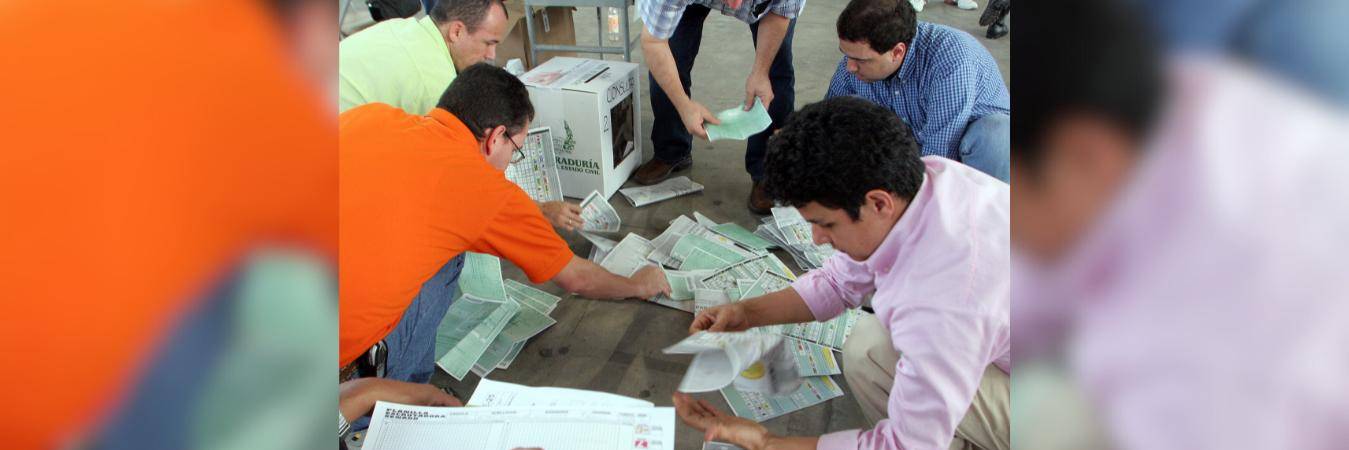 Jurados de votación. FOTO: ARCHIVO - JAIME PÉREZ