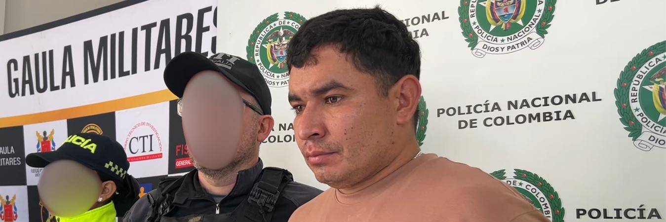 Wilmar Elías Zuleta Pulgarín, alias Lobo o Emanuel, tras ser capturado. FOTO: POLICÍA NACIONAL