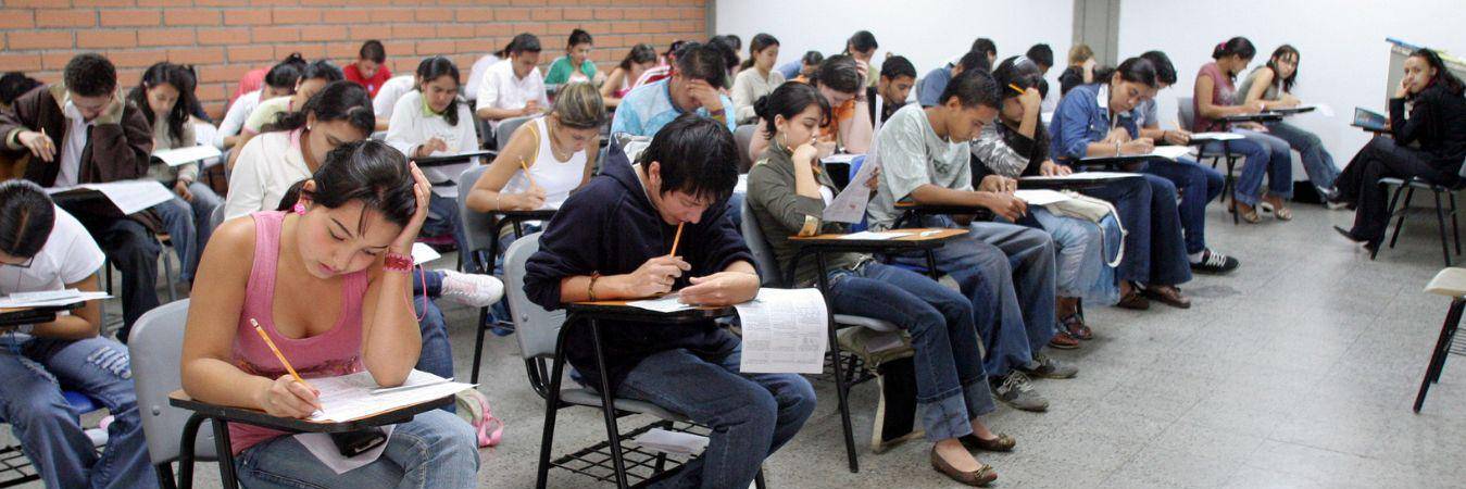 El próximo lunes, 35081 personas presentarán el examen de admisión de la Universidad de Antioquia. / FOTO: MANUEL SALDARRIAGA