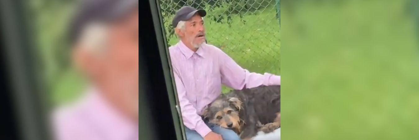 Adulto mayor con su mascota no fueron permitidos en un viaje de Transoriente. FOTO: CAPTURA DE VIDEO ECOLECUÁ