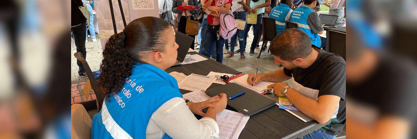 Aproveche esta jornada de empleo para que aplique a las vacantes que estén disponibles. /FOTO: CORTESÍA ALCALDÍA DE MEDELLÍN