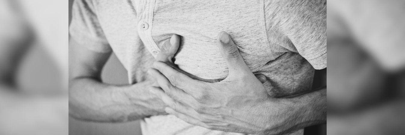 Un adulto mayor habría sufrido un paro cardiaco en medio de su captura (imagen ilistrativa). FOTO: CANVA