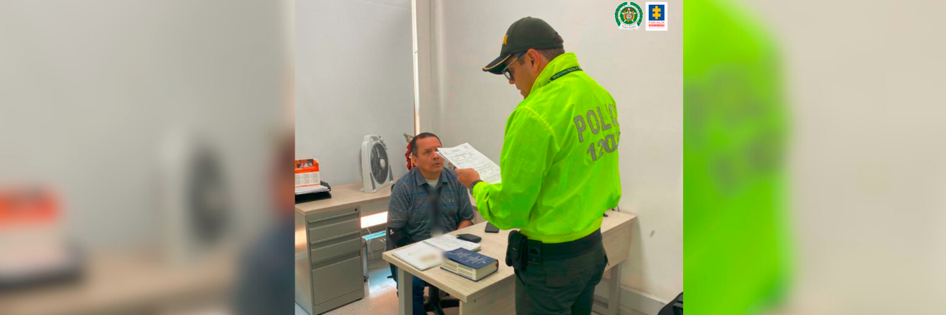 El hombre fue capturado en su oficina. /FOTO: CORTESÍA.
