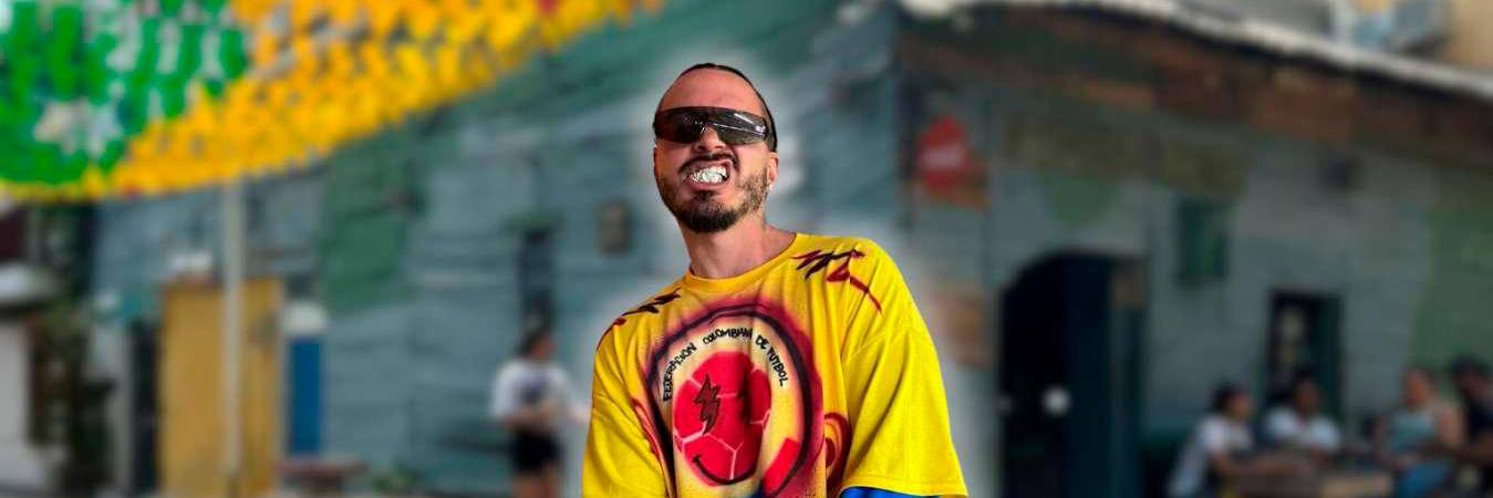 Empezaron los meses alegres del año, los meses con “bre”, y J Balvin nos lleva de fiesta con ‘Cosa de Locos’. / FOTOS: J BALVIN.