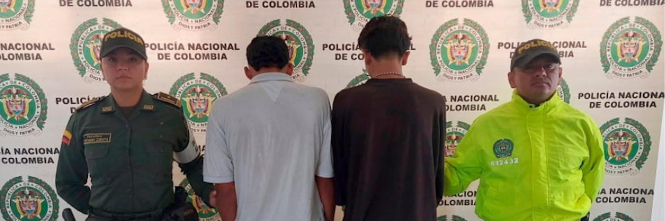 Deison Alberto Tobón Beltrán y Brayan Alexis Rodríguez García tras su primera captura. /FOTO: CORTESÍA