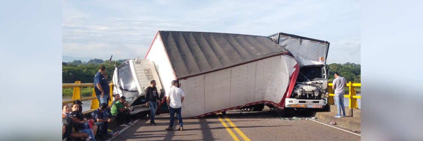 El hecho no dejó personas lesionadas, solo daños materiales. /FOTO: CORTESÍA DENUNCIAS ANTIOQUIA 