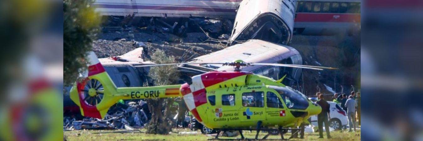 Todo tipo de organismos de socorro y estatales llegaron al lugar del accidente. FOTO: CAPTURA DE VIDEO
