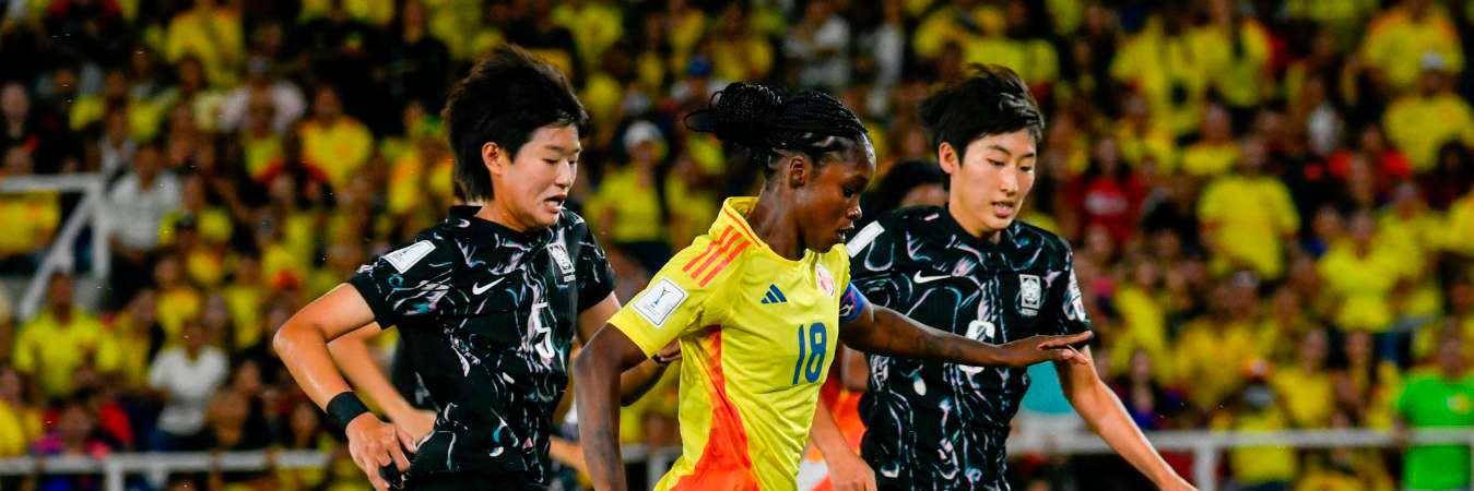 Linda Caicedo (centro) lleva dos goles en el Mundial Femenino Sub-20. / FOTO: FCF