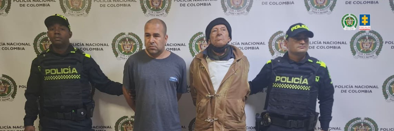 Yeison Ferney Olarte Serna (Izq) y Julio Néstor Serna Ramírez (Der) presuntos responsables del homicidio de Ángela Posso. /FOTO: CORTESÍA FISCALÍA