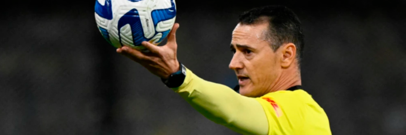 Árbitro antioqueño Wílmar Roldán. /FOTO: AFP 