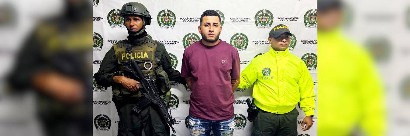 Capturado alias Moga, señalado de coordinar homicidios en el suroeste antioqueño. FOTO: POLICÍA ANTIOQUIA