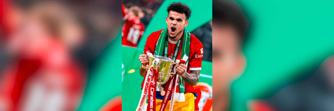 Esta es la cuarta copa que alza Luis Díaz con el Liverpool. / FOTO: LUIS DÍAZ
