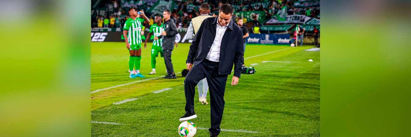 El entrenador ya no tendrá prohibición de entrada a los estadios del país. / FOTO: MANUEL SALDARRIAGA