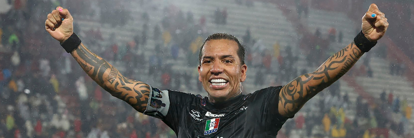 El delantero de 39 años deja huella en cada torneo en el que participa. /FOTO: AFP