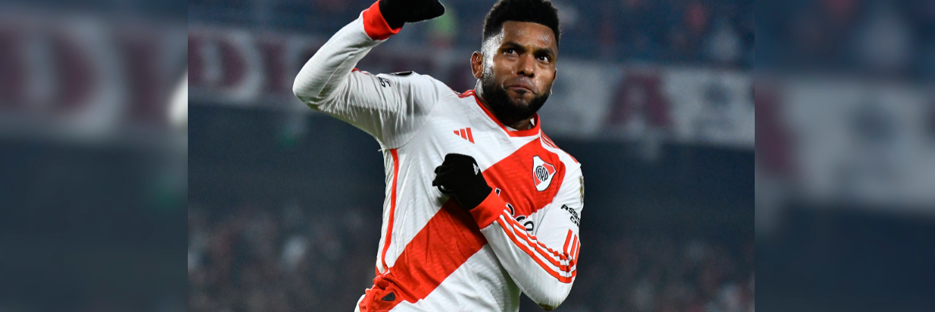 Miguel Ángel Borja celebrando uno de los goles que le marcó a Libertad de Paraguay. /FOTO: X @RiverPlate