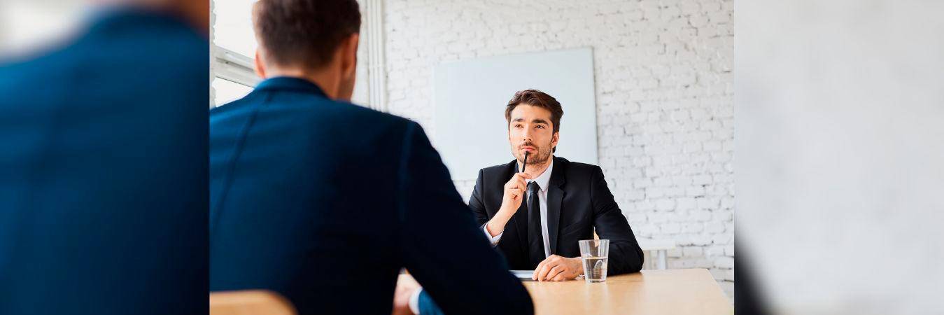 Las respuestas que das en las entrevistas de trabajo son fundamentales para avanzar o quedarte en medio del proceso de selección. Aprovecha los tips que en Q’hubo Empleos tenemos para ti./ FOTO: Canva