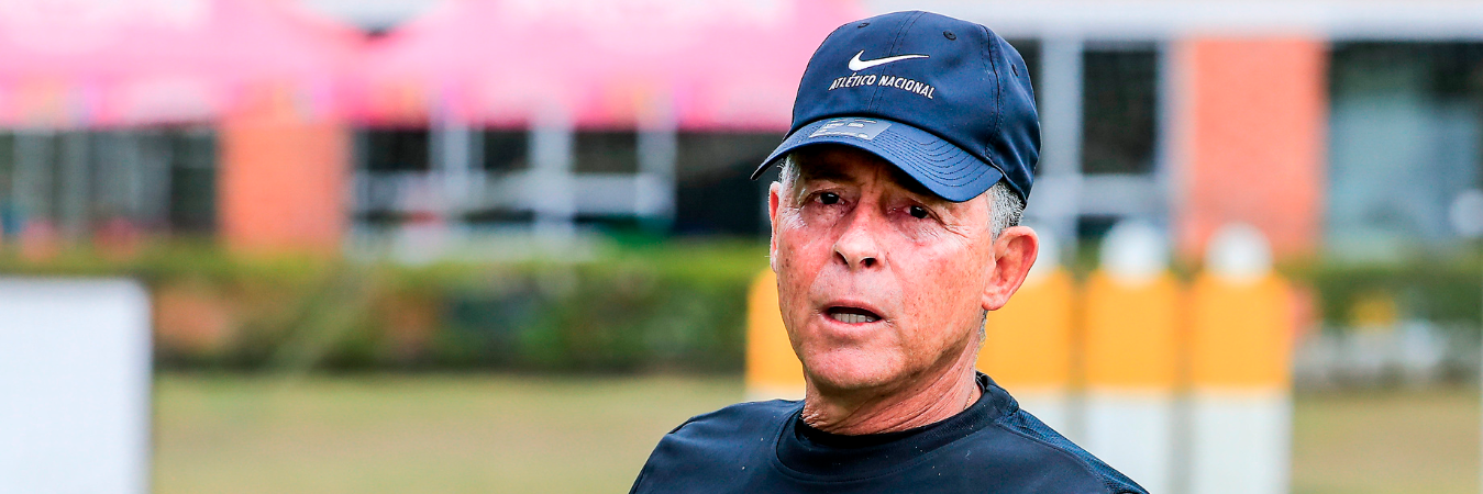 Pedro Sarmiento director técnico y exfutbolista antioqueño. / FOTO: JAIME PÉREZ.