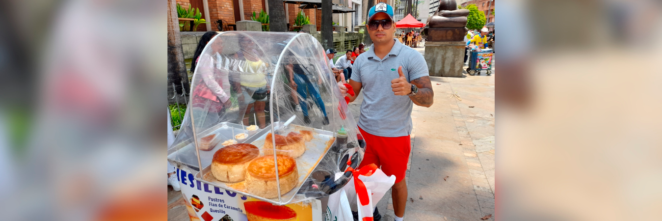 Anthony Portillo, vendedor de quesillos. /FOTOS: DANIEL GONZÁLEZ J. 