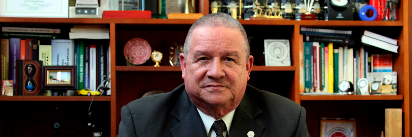 Néstor fue rector de la Universidad de Medellín durante más de 10 años. /FOTO: ARCHIVO.