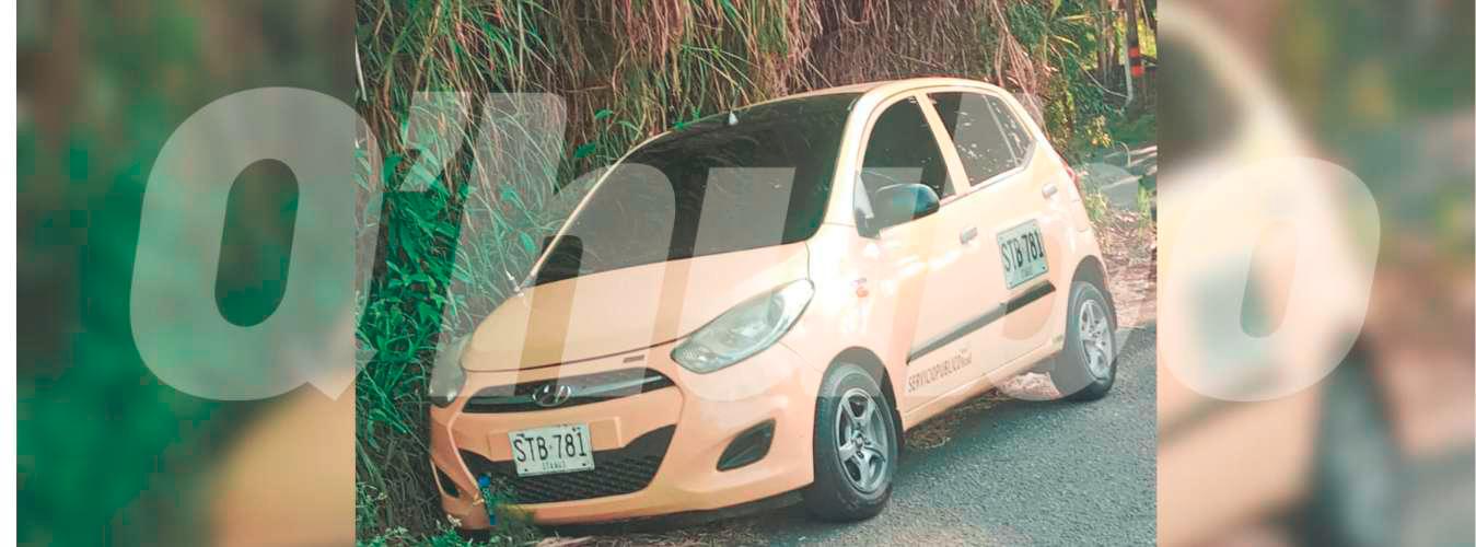 En el otro vehículo fueron encontradas algunas manchas de sangre. /FOTO: CORTESÍA