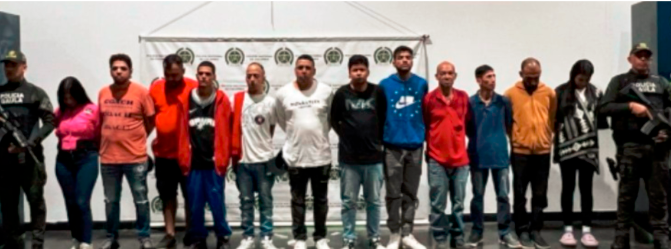 Las mujeres, al parecer, formaban parte del grupo delincuencial La Raya, que se dedica a la extorsionar en Guayabal. / FOTO: CORTESÍA