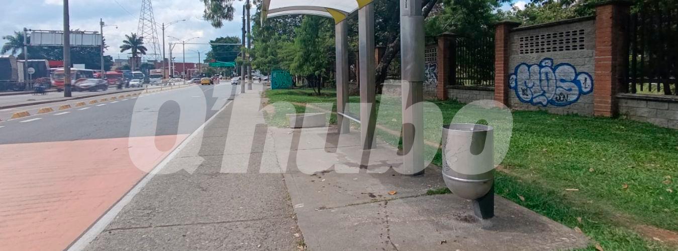 En este sector, cerca al Cementerio Universal, encontraron gravemente herido al habitante de calle. /FOTO: ALEJANDRA MORALES RÍOS.