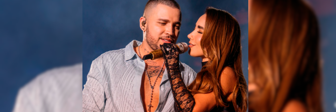 Paola Jara en tarima con su pareja Jessi Uribe. /FOTO: INSTAGRAM @paolajarapj